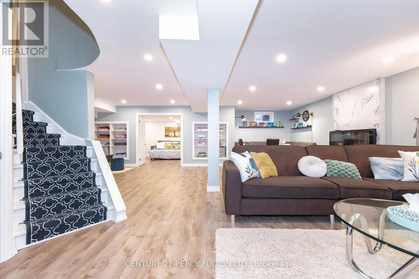 1032 RAMBLEBERRY AVENUE