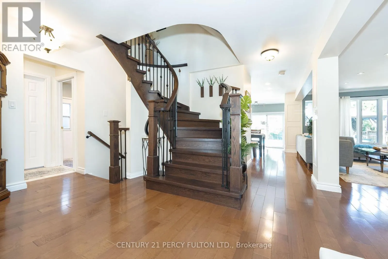 1032 RAMBLEBERRY AVENUE