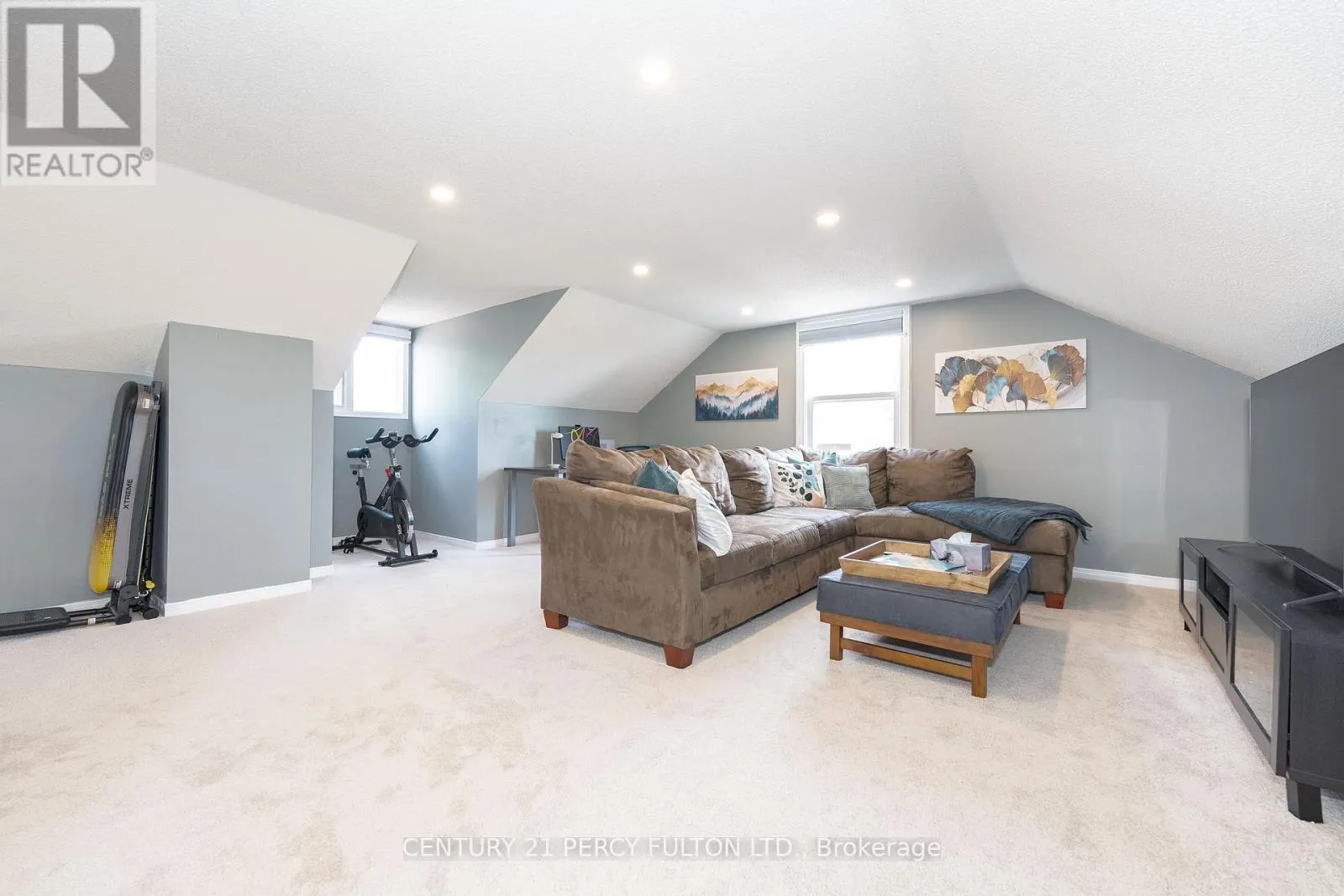 1032 RAMBLEBERRY AVENUE