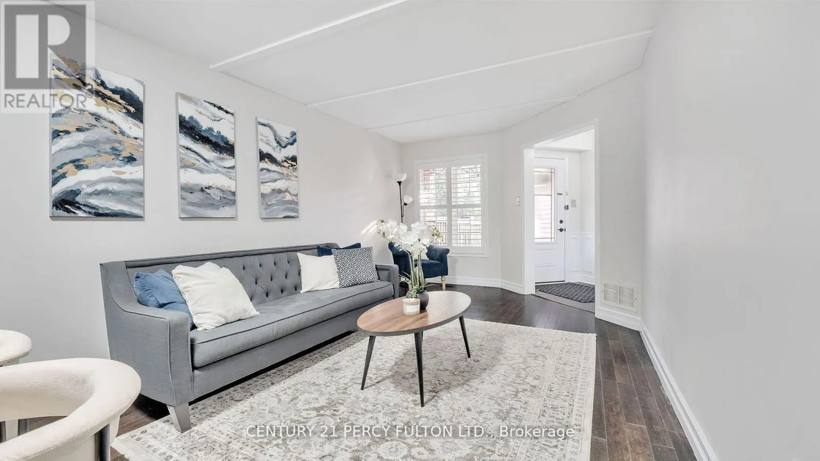 7 STEELE VALLEY COURT