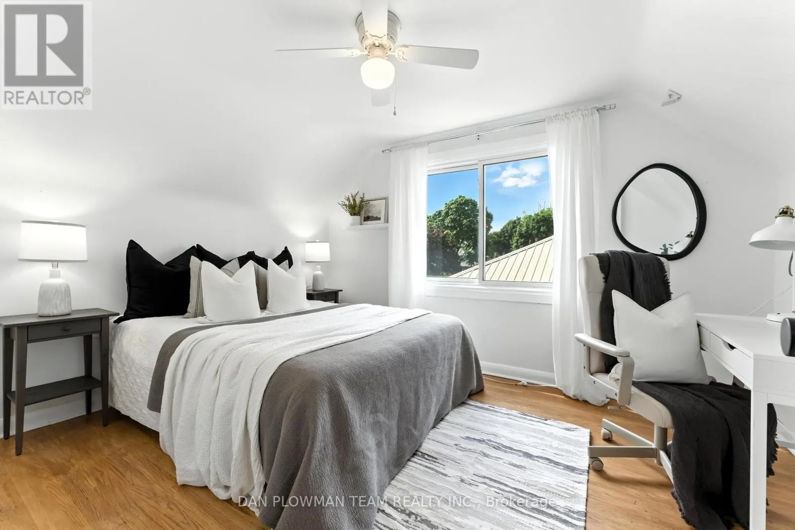36 FOREST ROAD