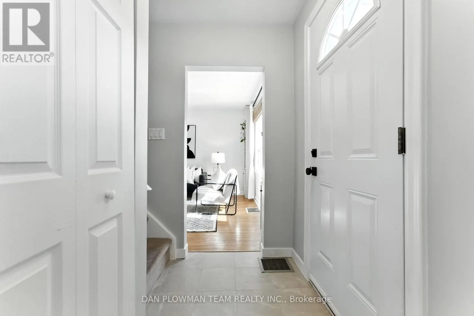 36 FOREST ROAD