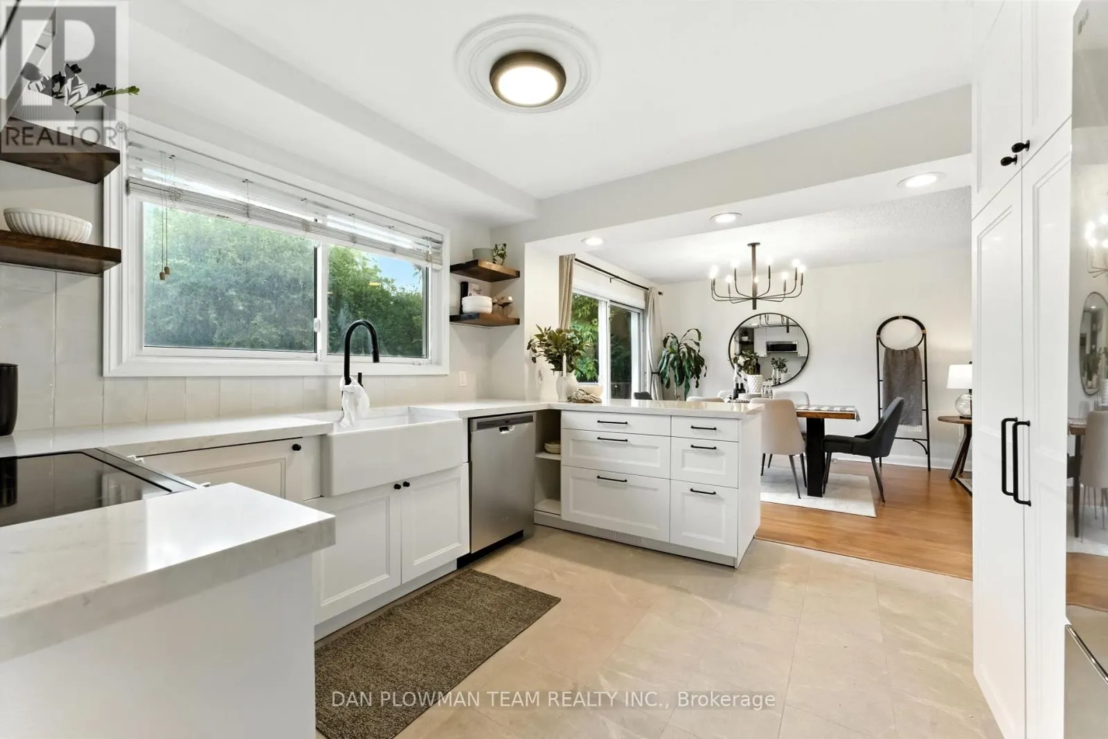 36 FOREST ROAD