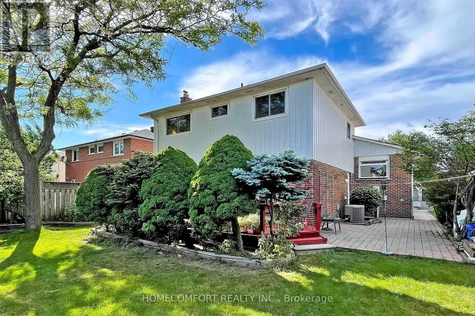 UPPER - 17 GLOXINIA CRESCENT