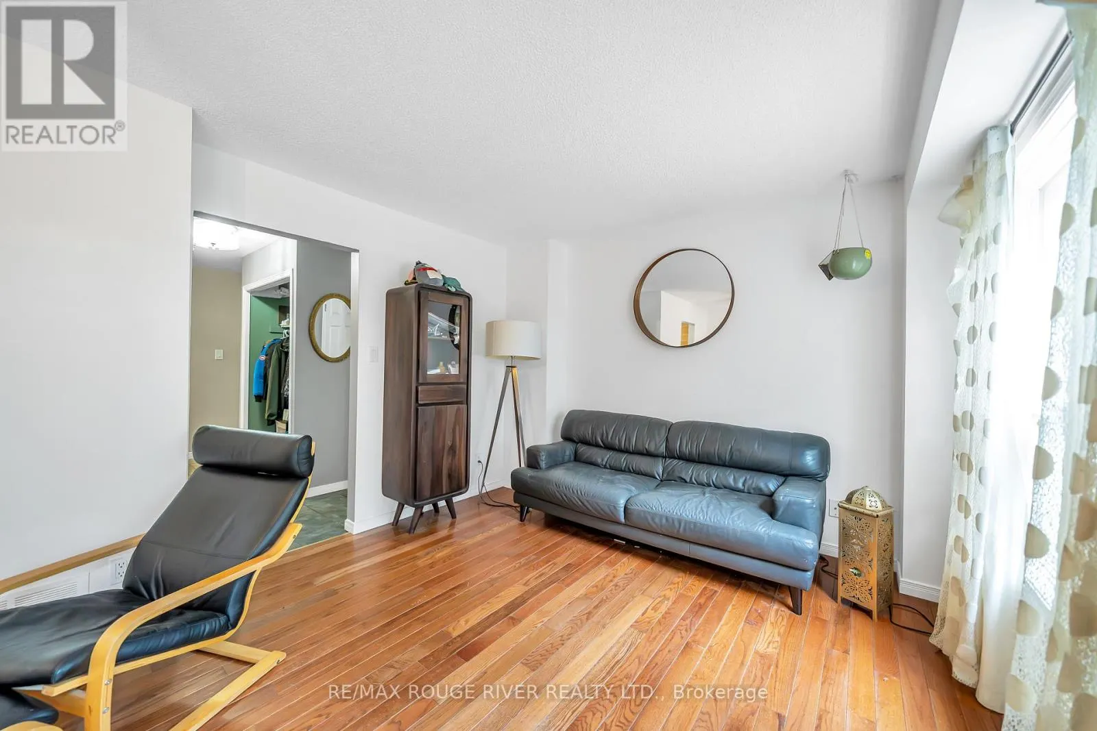 17 FENWICK AVENUE