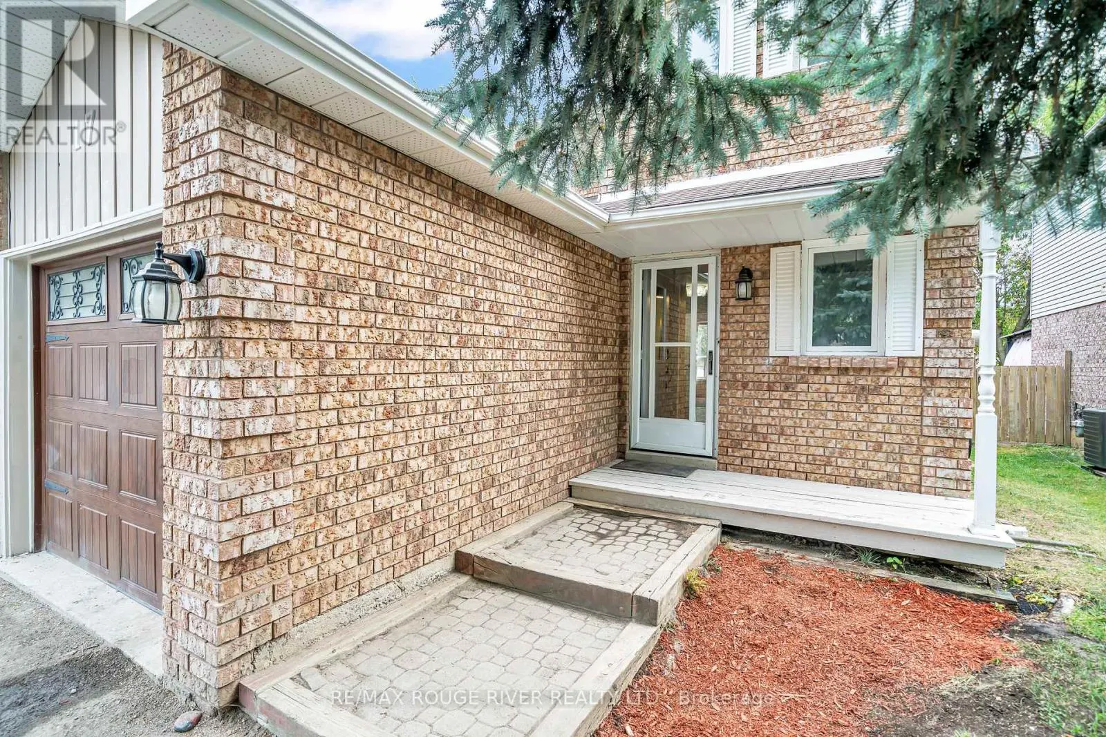 17 FENWICK AVENUE