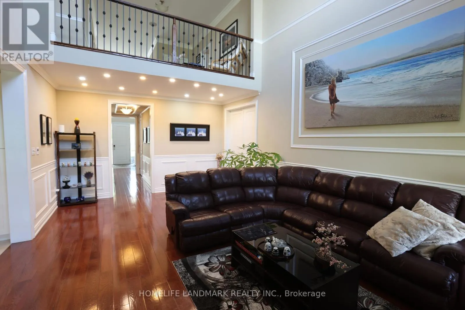 940 RIVERSIDE DRIVE