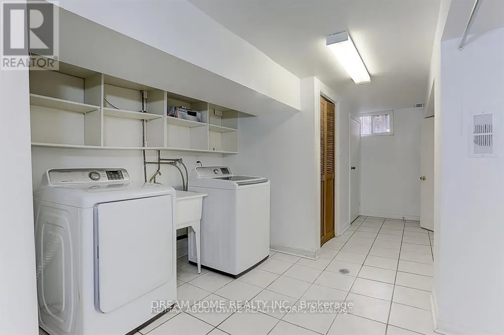 #BSMT - 31 LAMBETH SQUARE