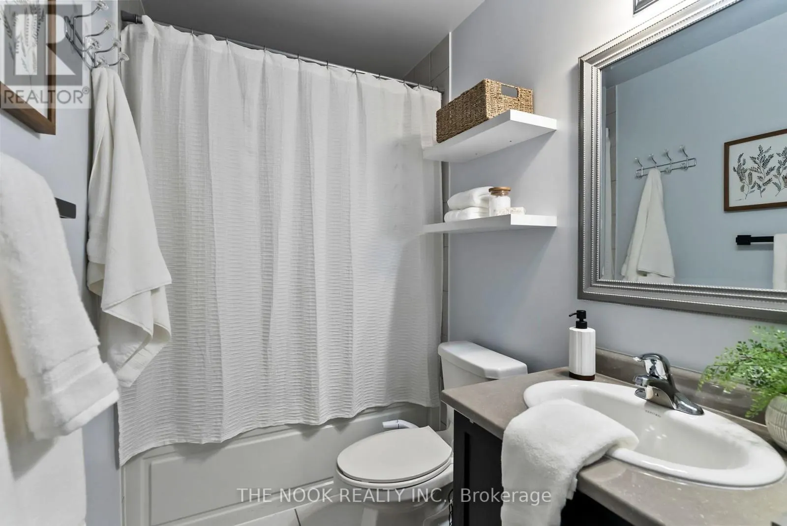 76 TABARET CRESCENT