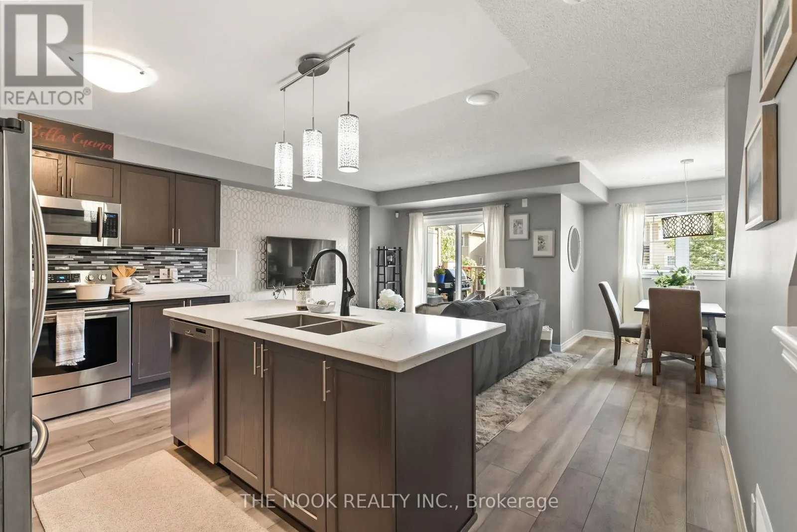 76 TABARET CRESCENT