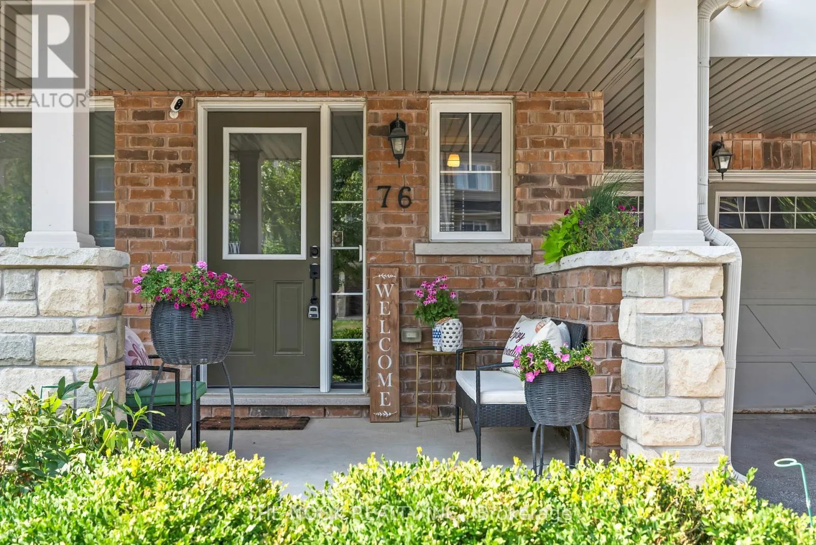 76 TABARET CRESCENT