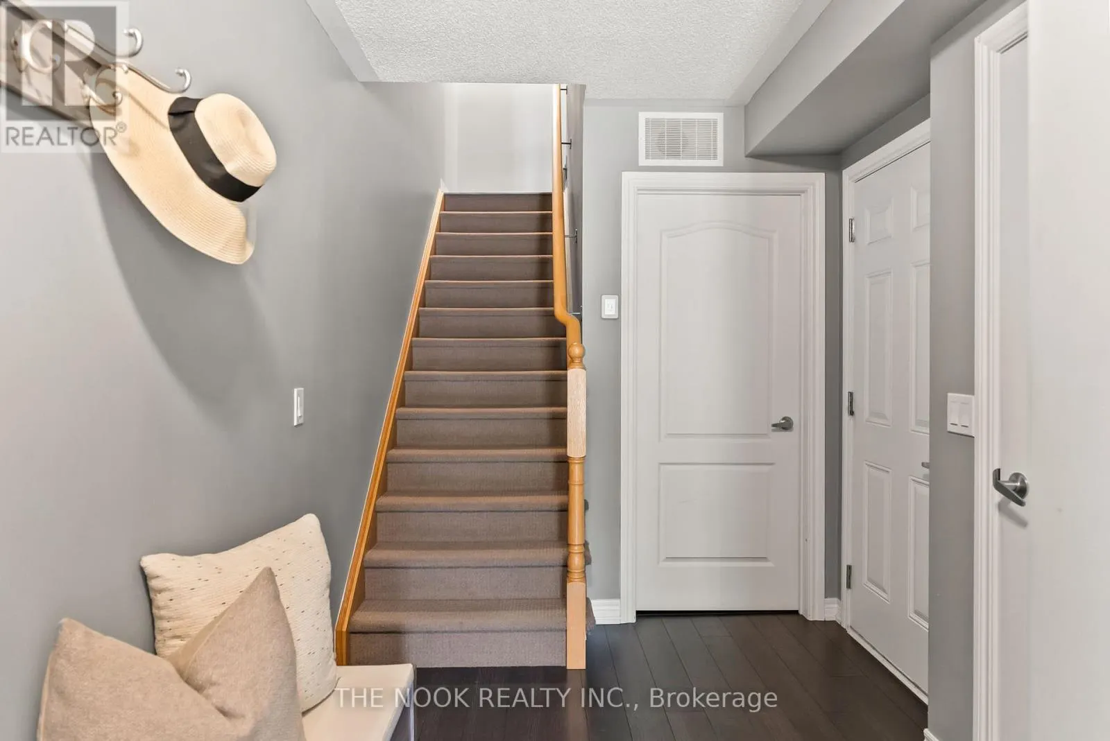 76 TABARET CRESCENT