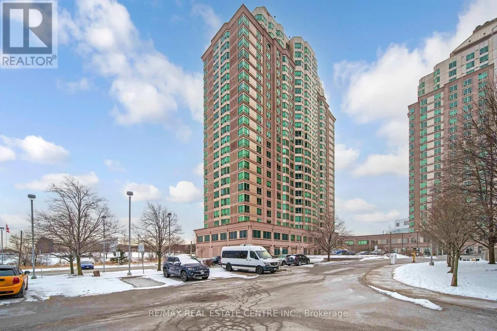 603 - 11 LEE CENTRE DRIVE