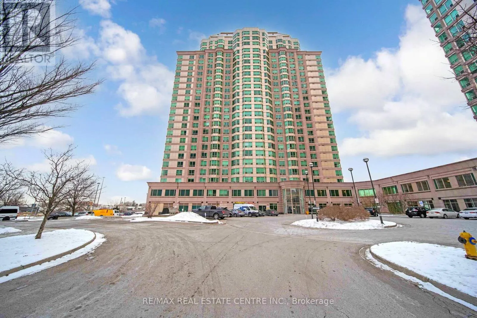603 - 11 LEE CENTRE DRIVE
