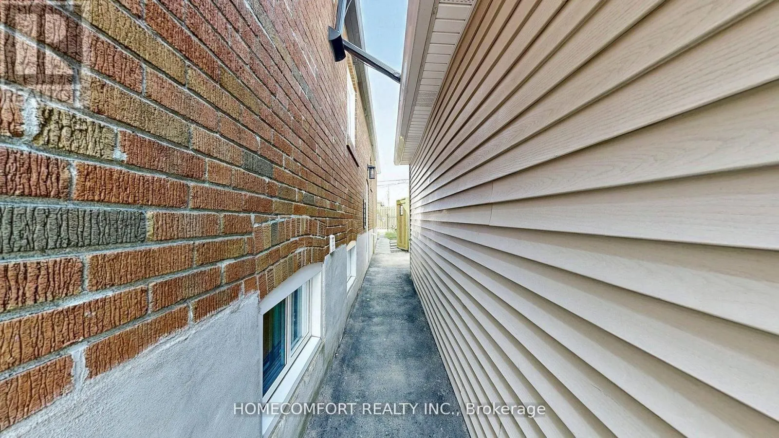 34 CROSLAND DRIVE