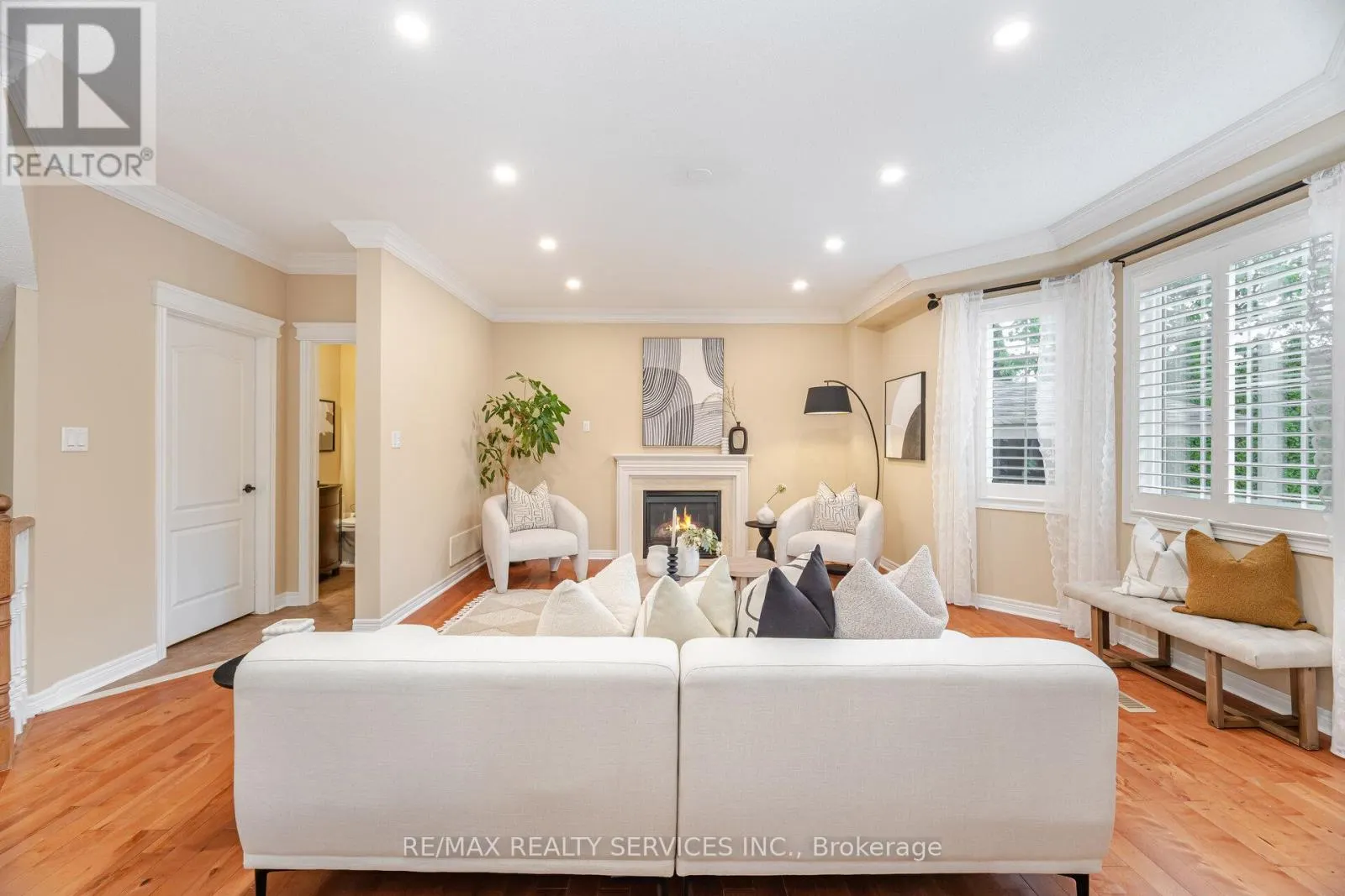 15 BIANCA DRIVE