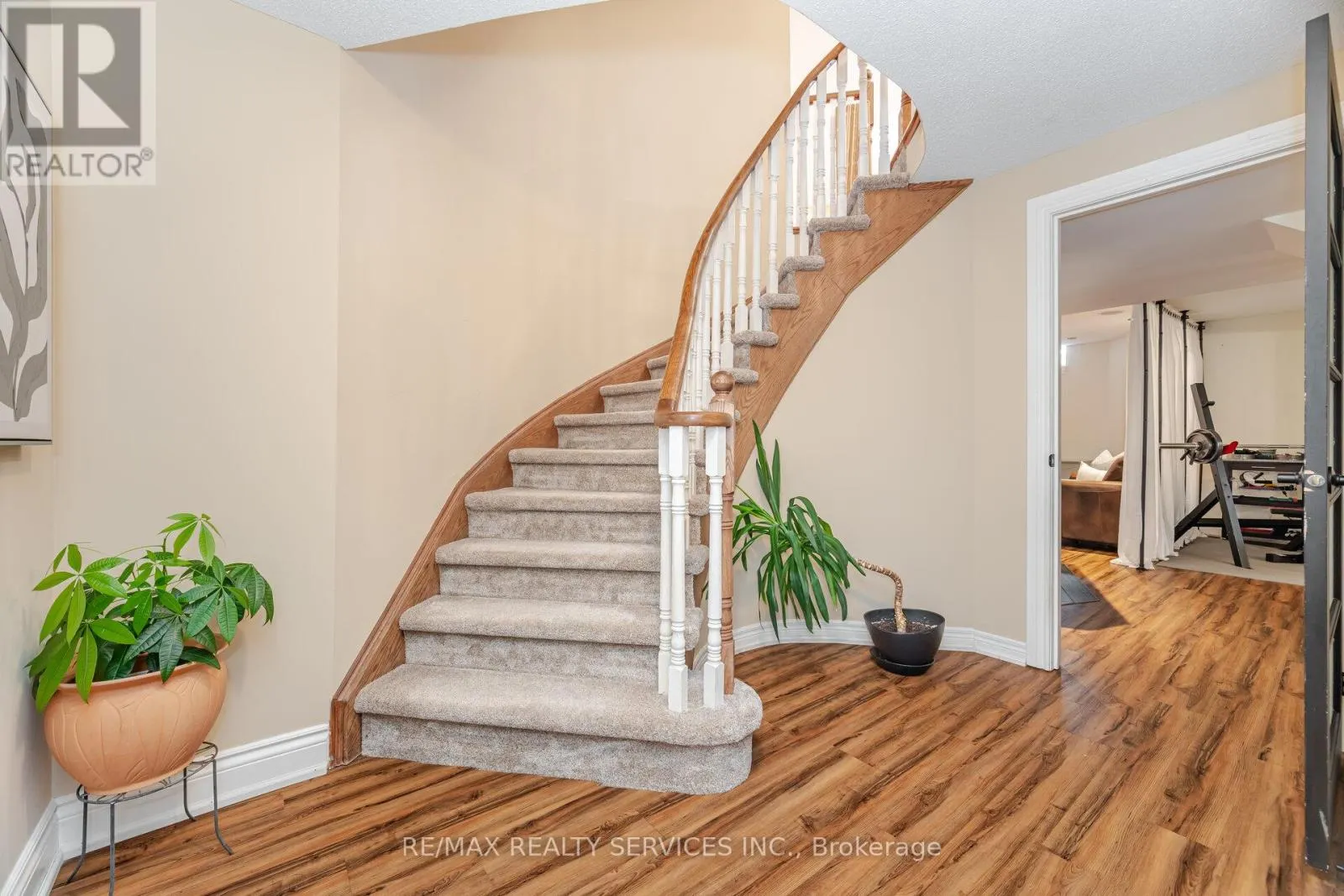 15 BIANCA DRIVE