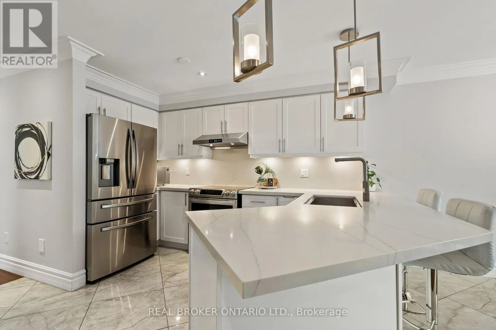 21 SHENANDOAH DRIVE
