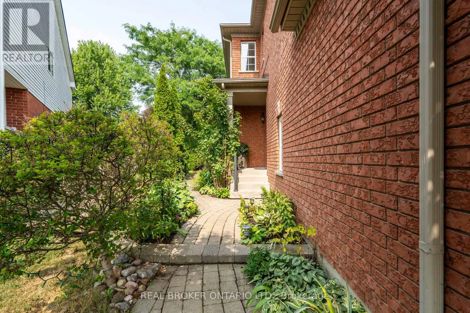 21 SHENANDOAH DRIVE