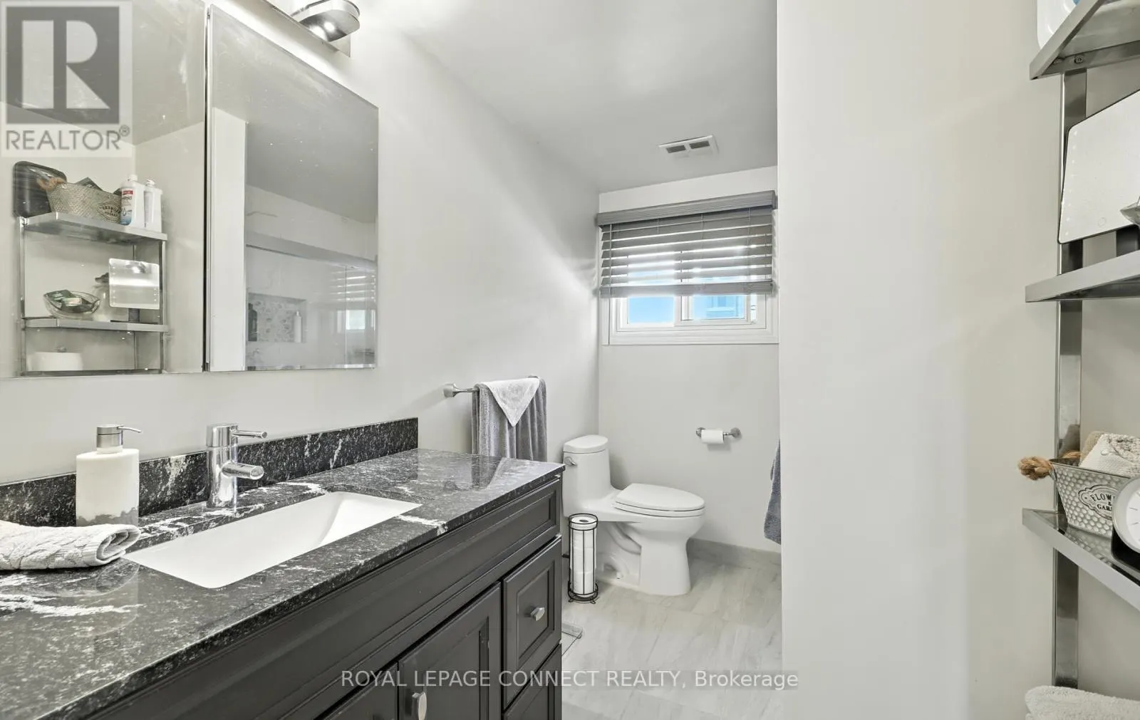 612 MAPLE STREET W
