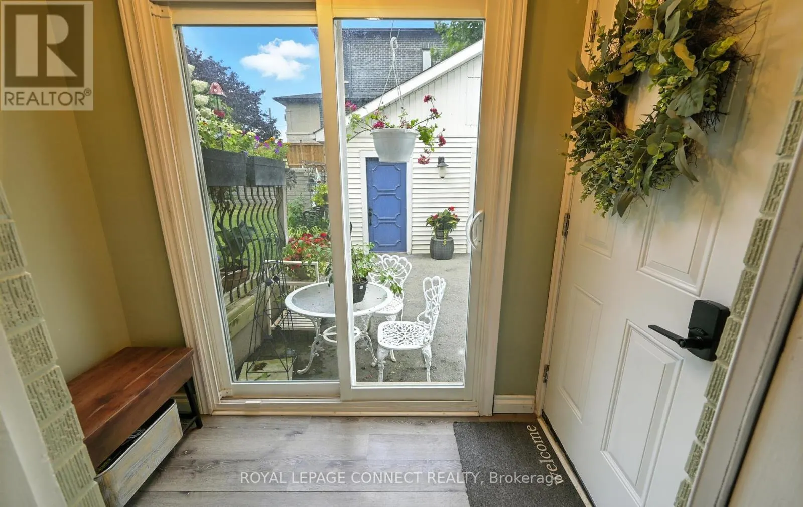 612 MAPLE STREET W