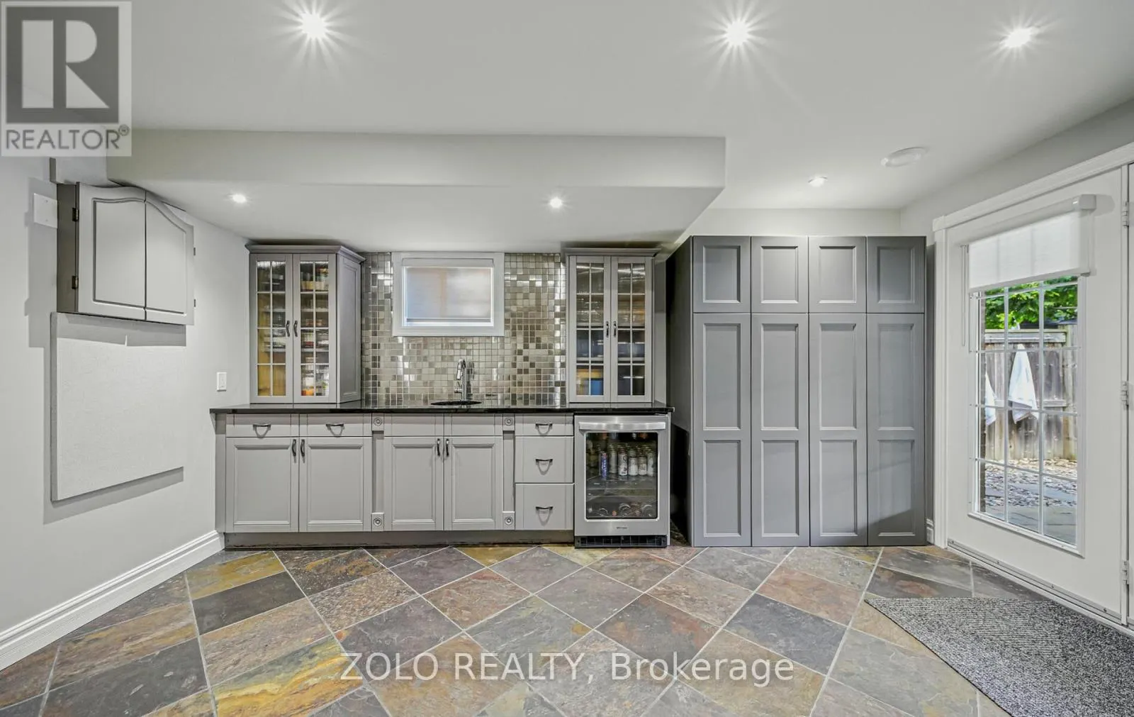 3 COVINGTON DRIVE
