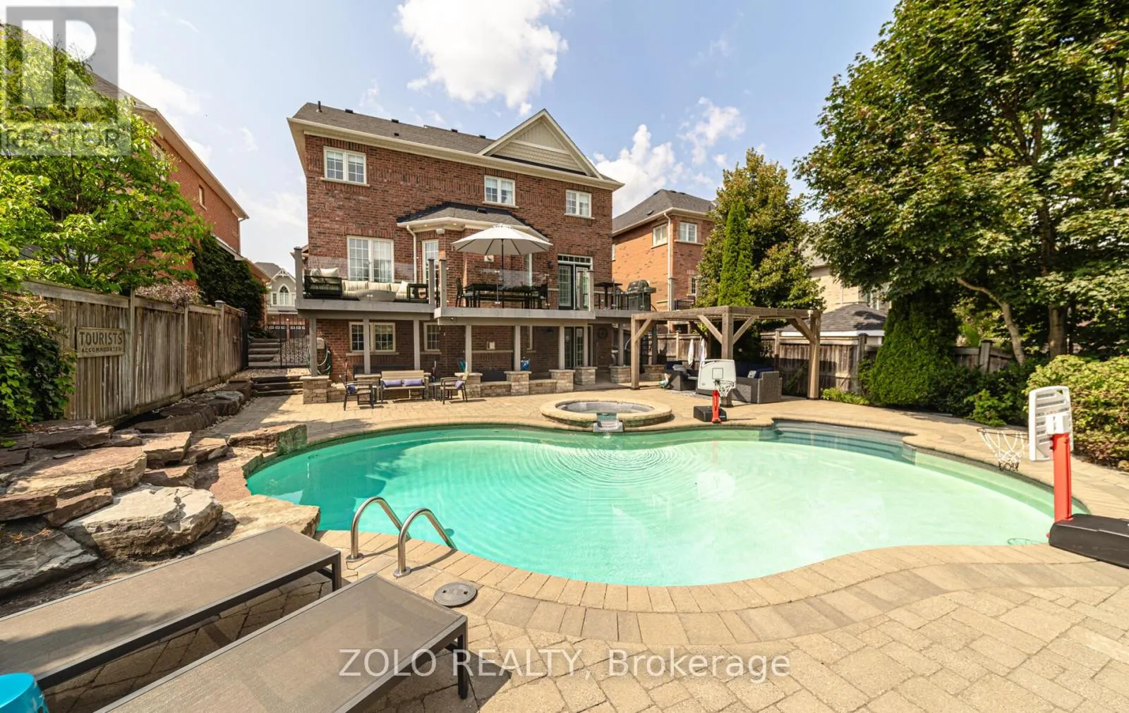 3 COVINGTON DRIVE