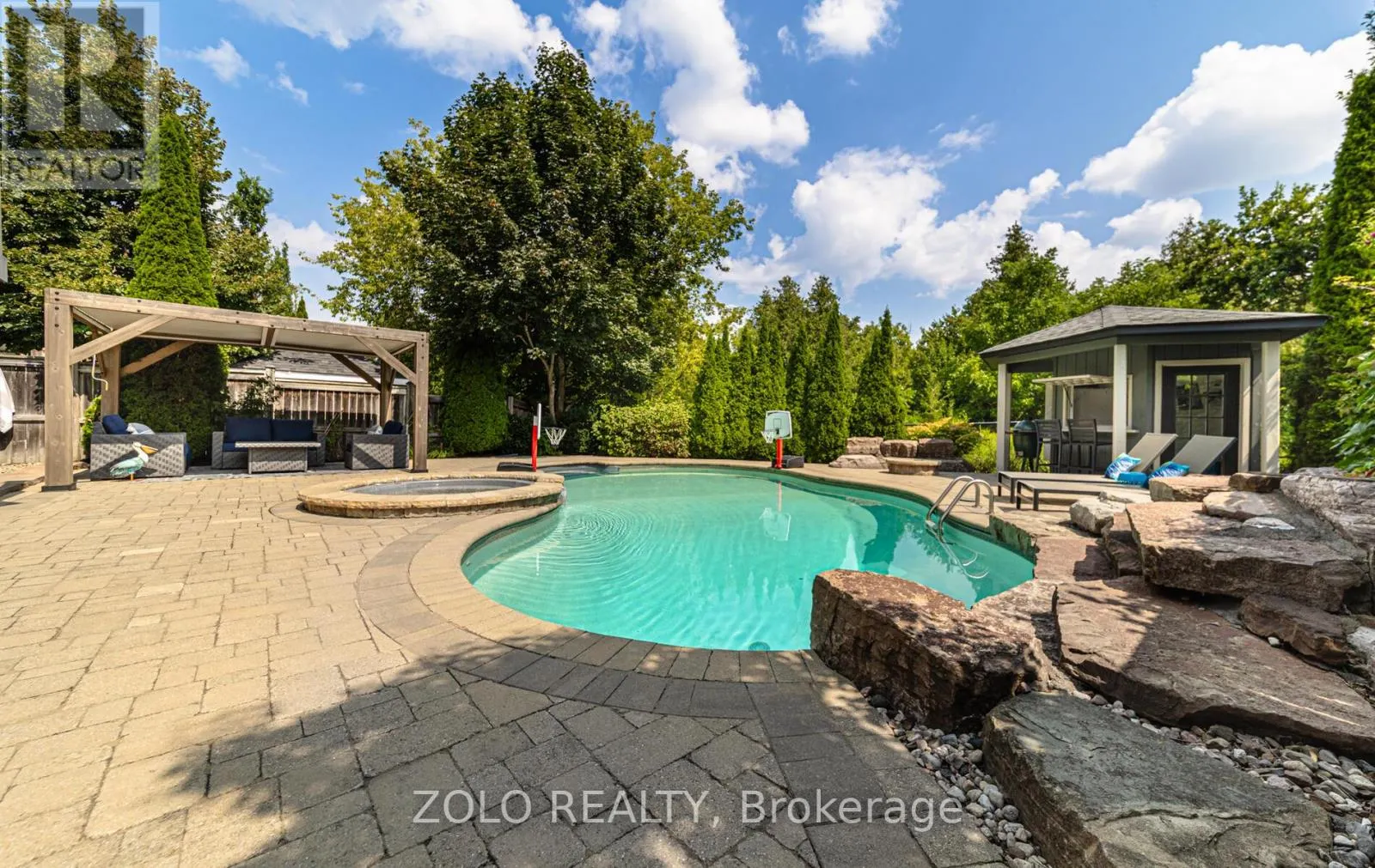 3 COVINGTON DRIVE