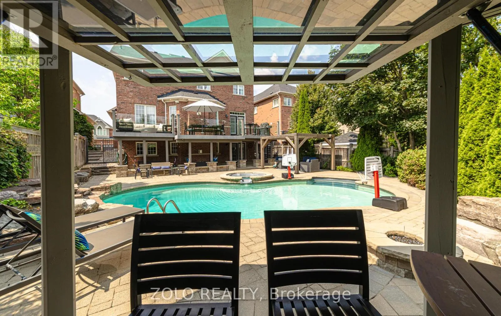 3 COVINGTON DRIVE