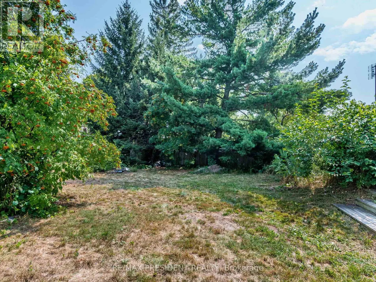 135 KITCHENER ROAD