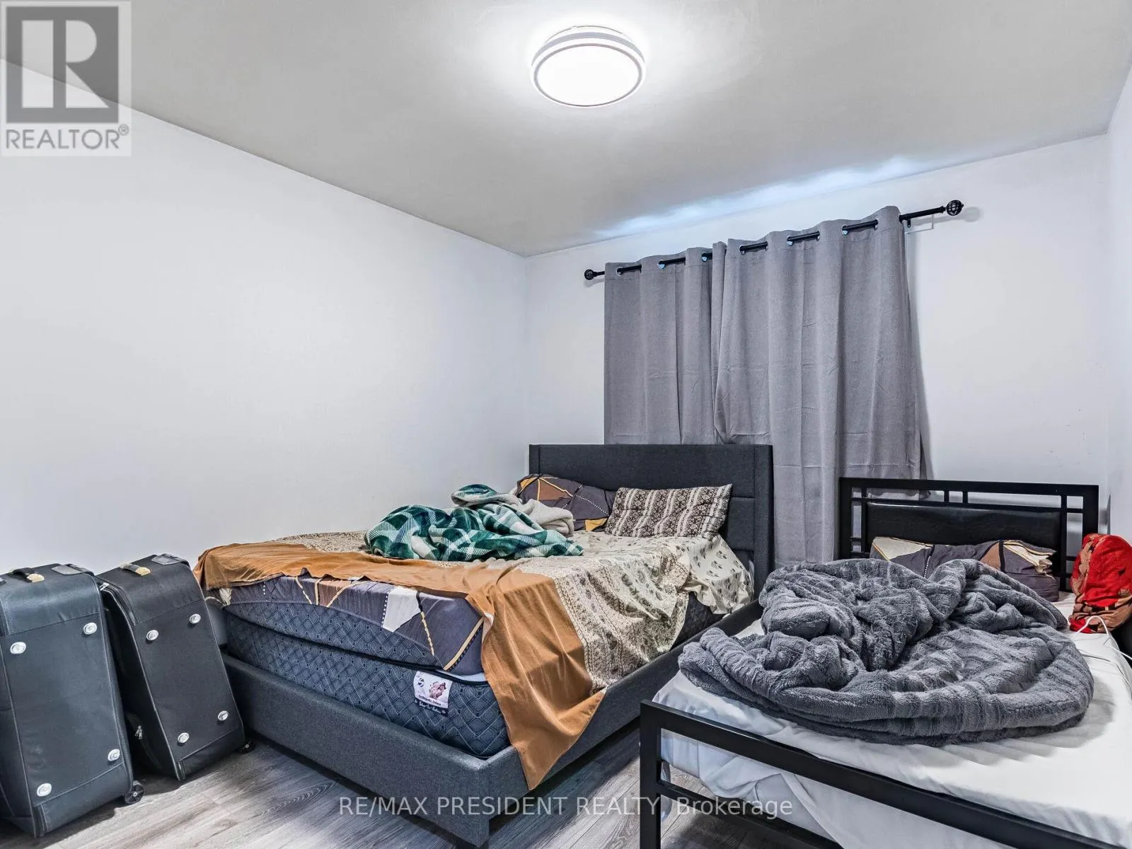 135 KITCHENER ROAD