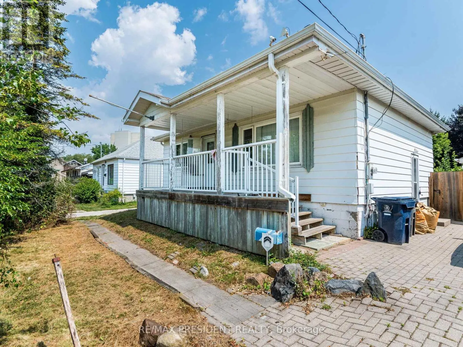 135 KITCHENER ROAD