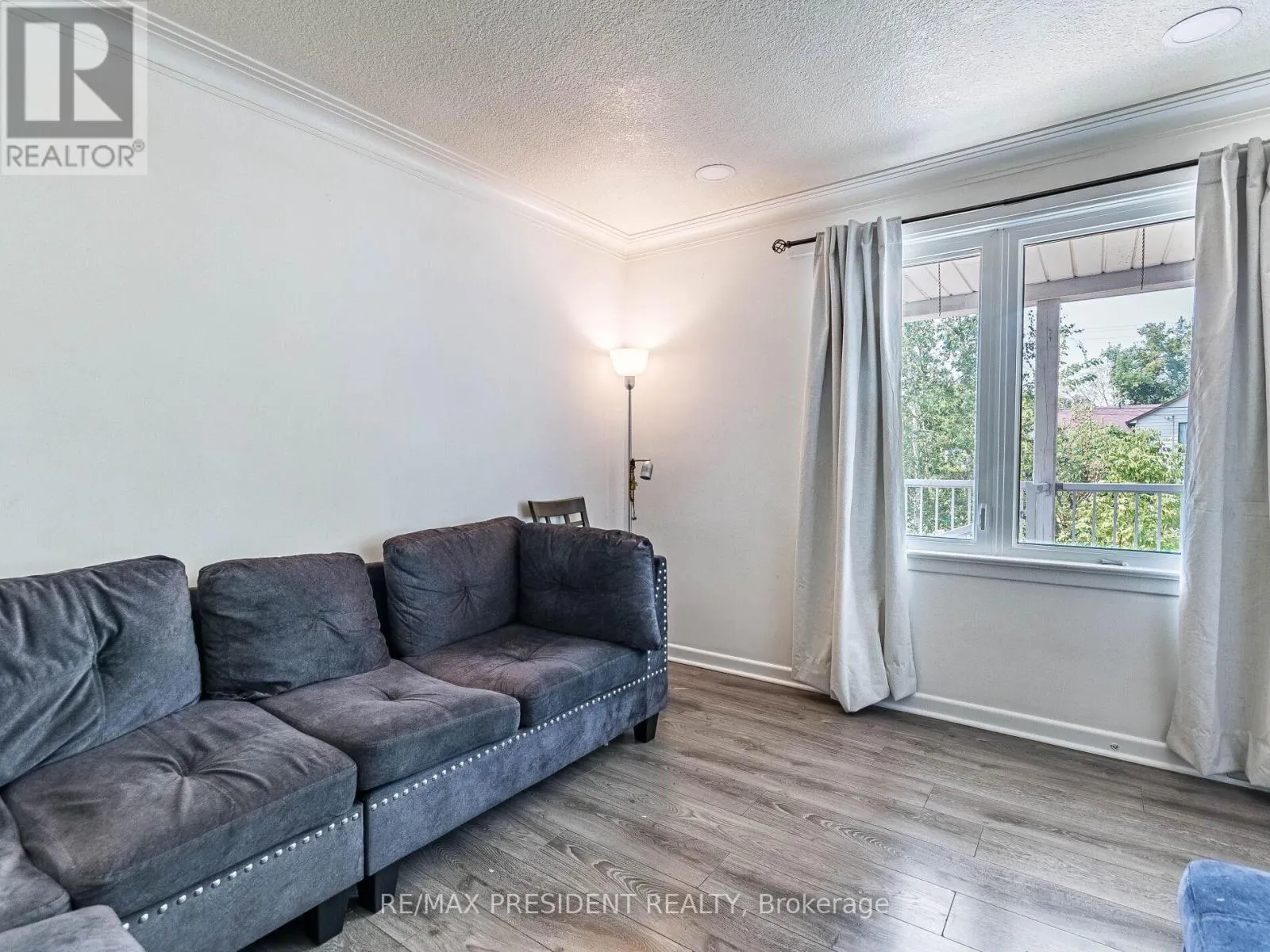 135 KITCHENER ROAD