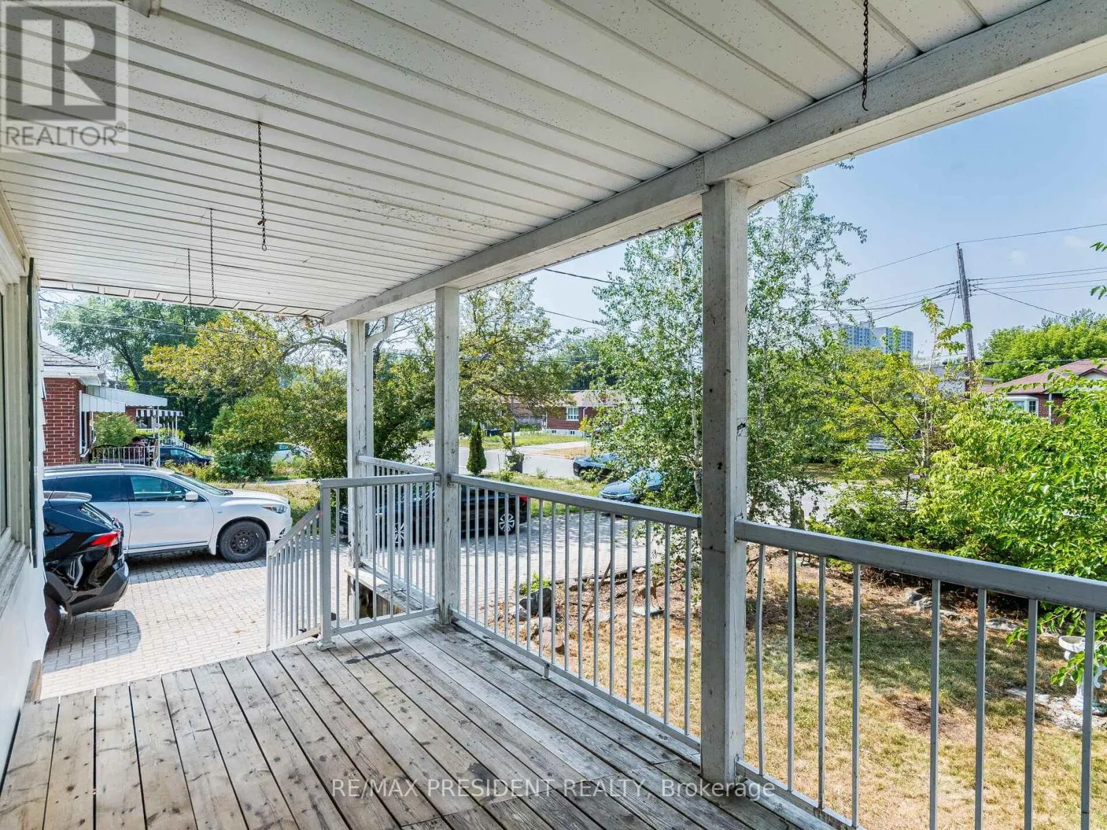 135 KITCHENER ROAD