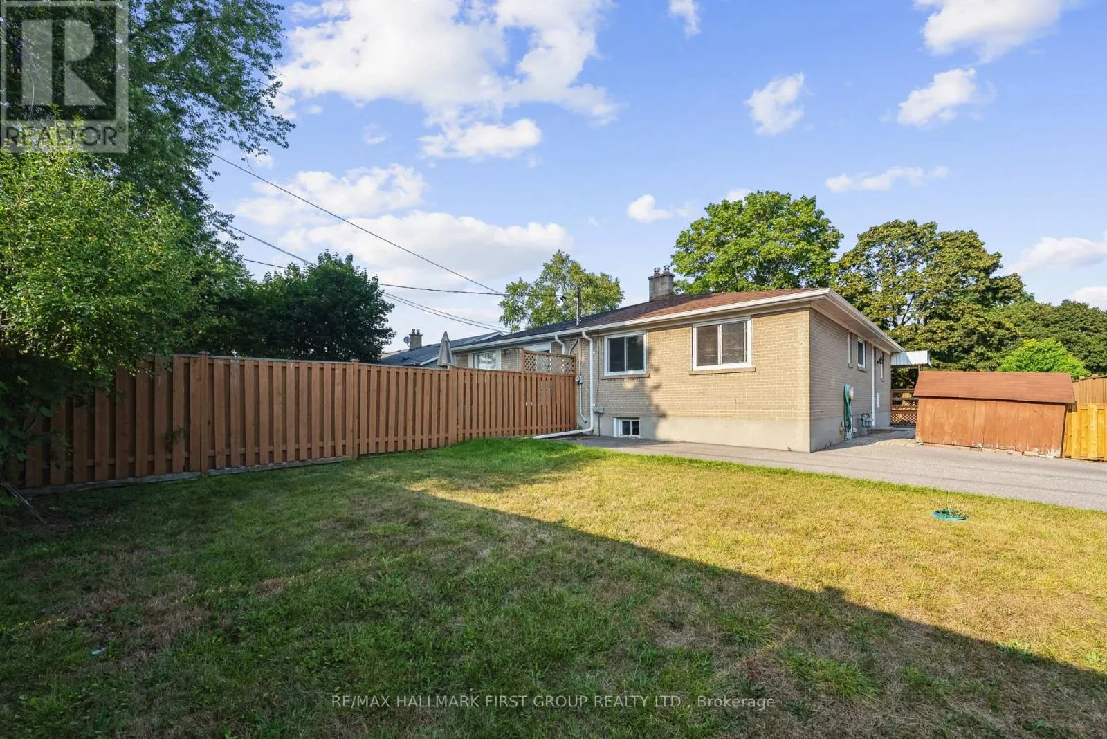 2 THORNCROFT CRESCENT
