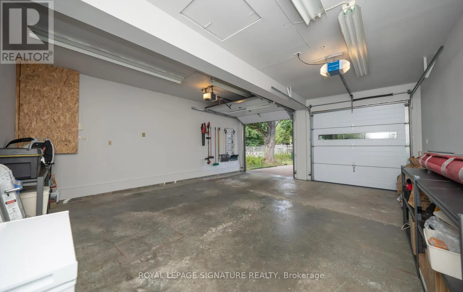 2098 PHARMACY AVENUE