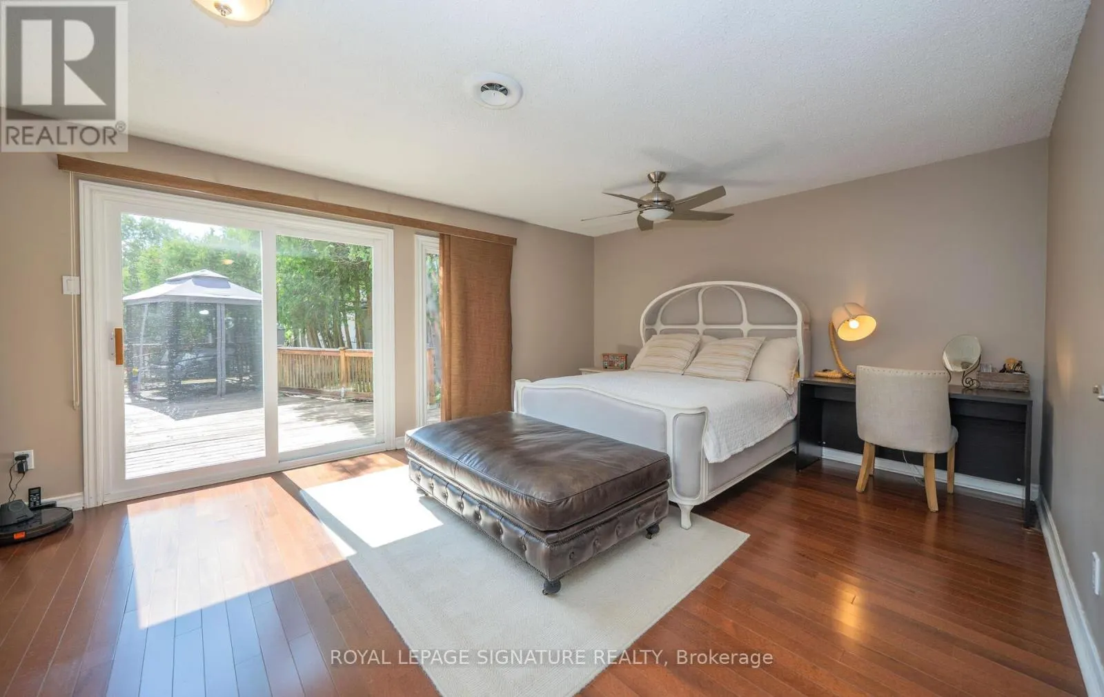 2098 PHARMACY AVENUE