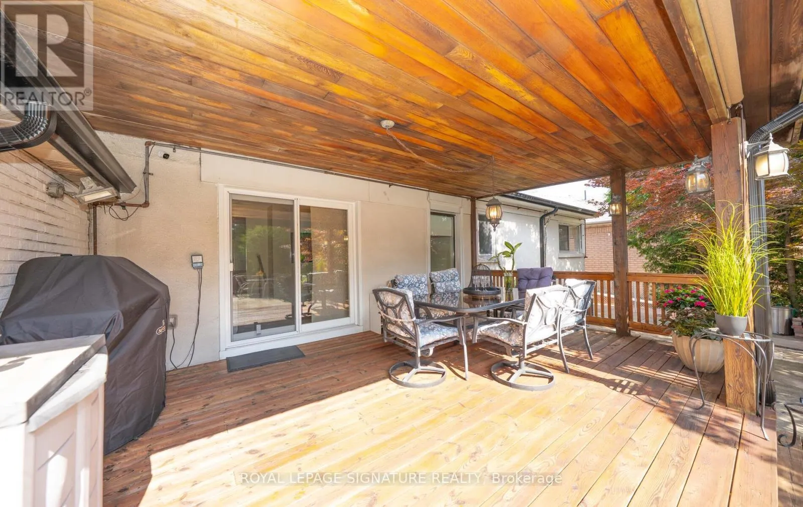 2098 PHARMACY AVENUE