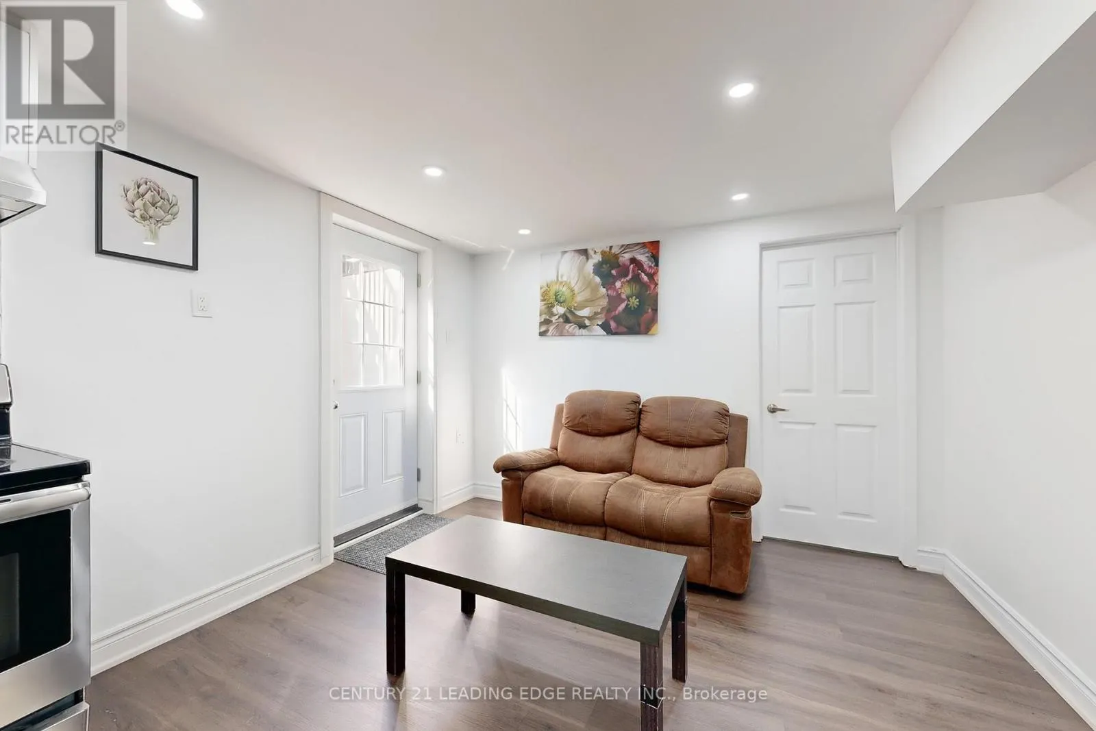 28 LONGSWORD DRIVE