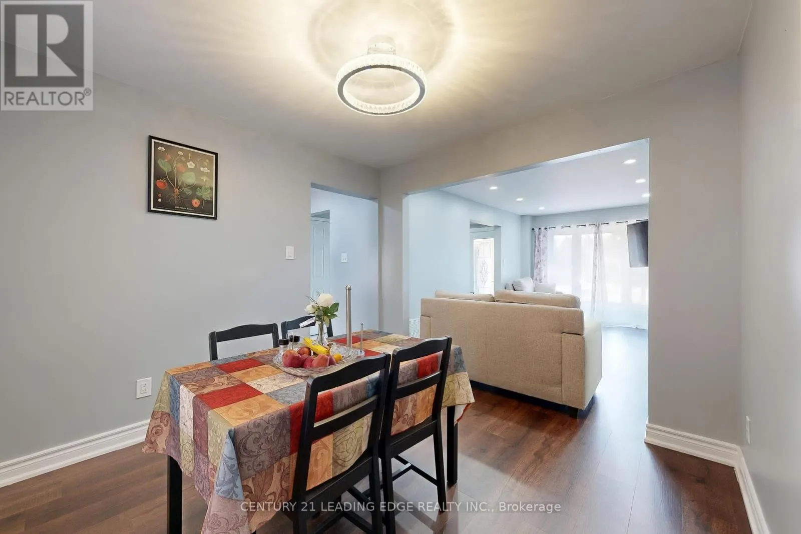28 LONGSWORD DRIVE