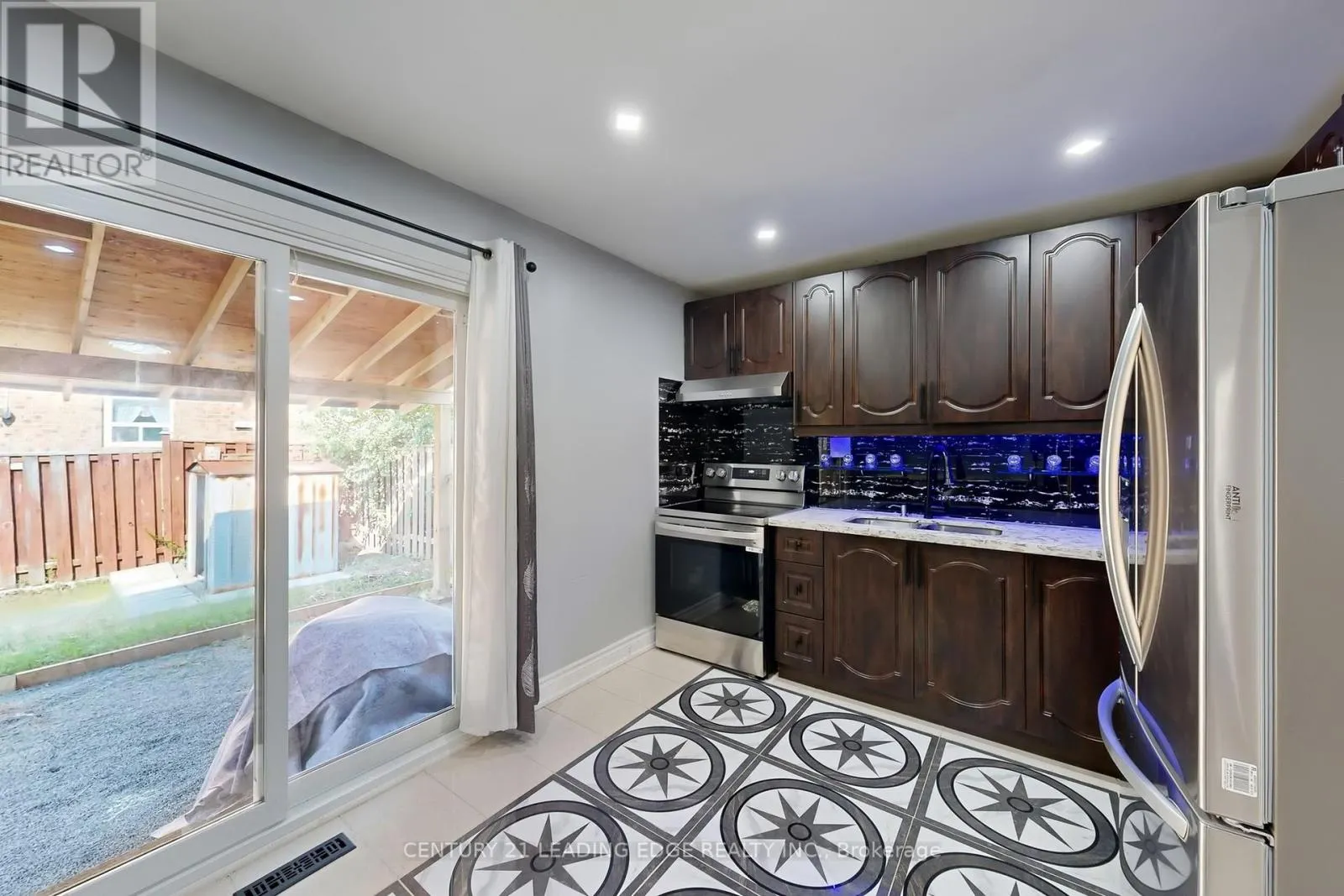 28 LONGSWORD DRIVE