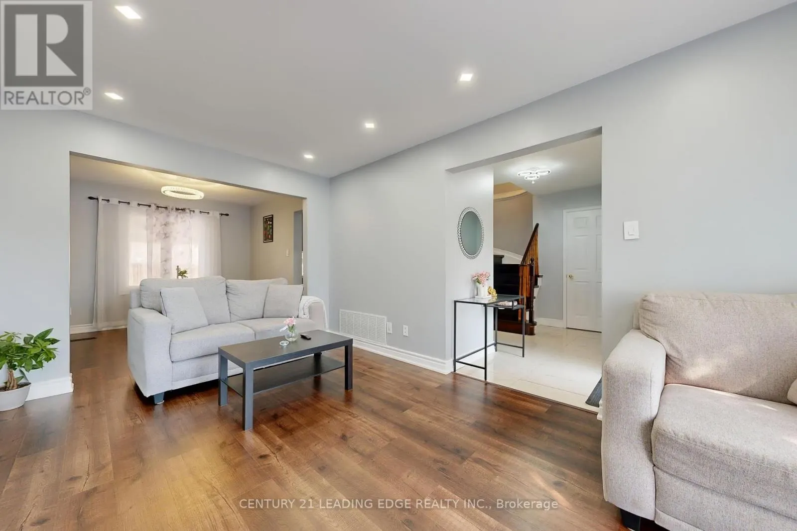 28 LONGSWORD DRIVE