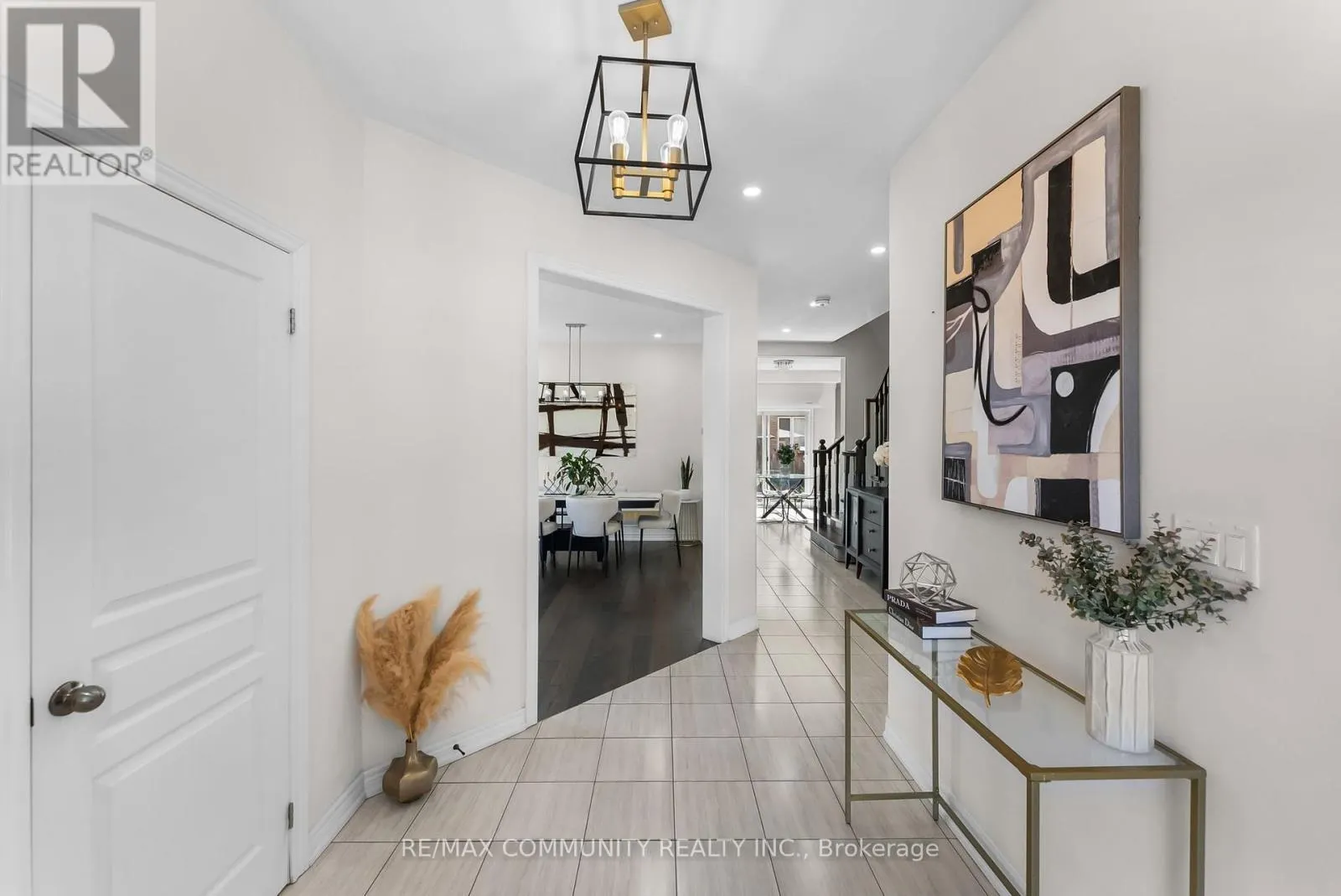 279 KENNETH COLE DRIVE
