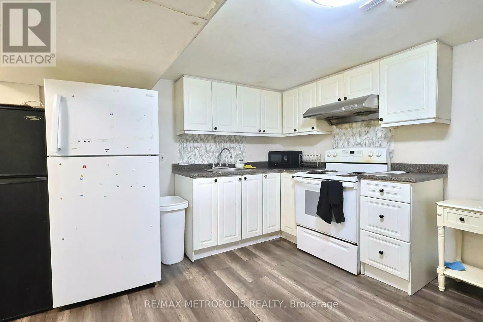BSMT - 538 BELLAMY ROAD N