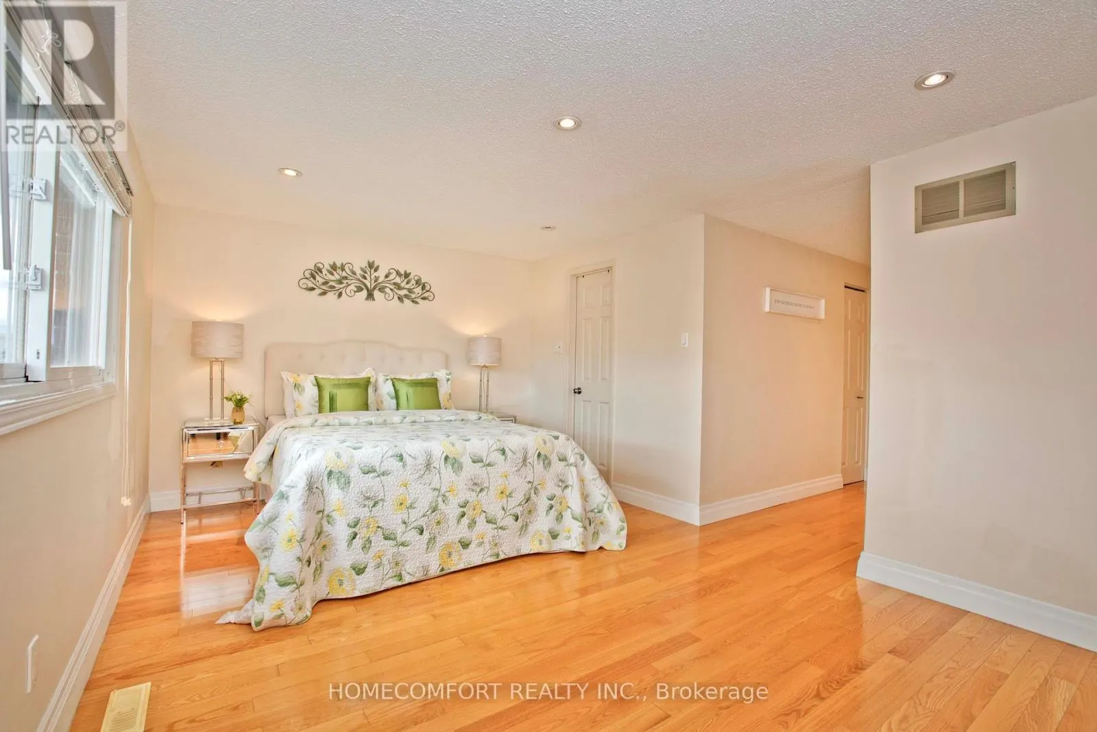 100 NETTLECREEK CRESCENT