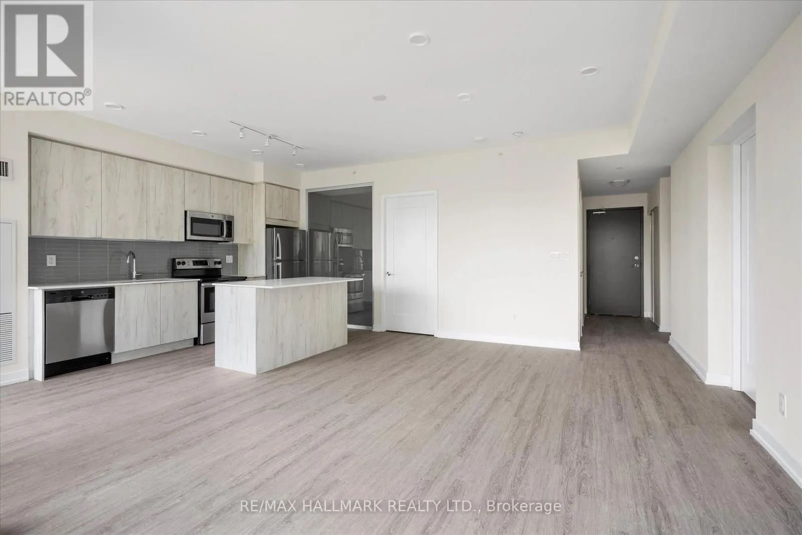 310 - 1350 KINGSTON ROAD