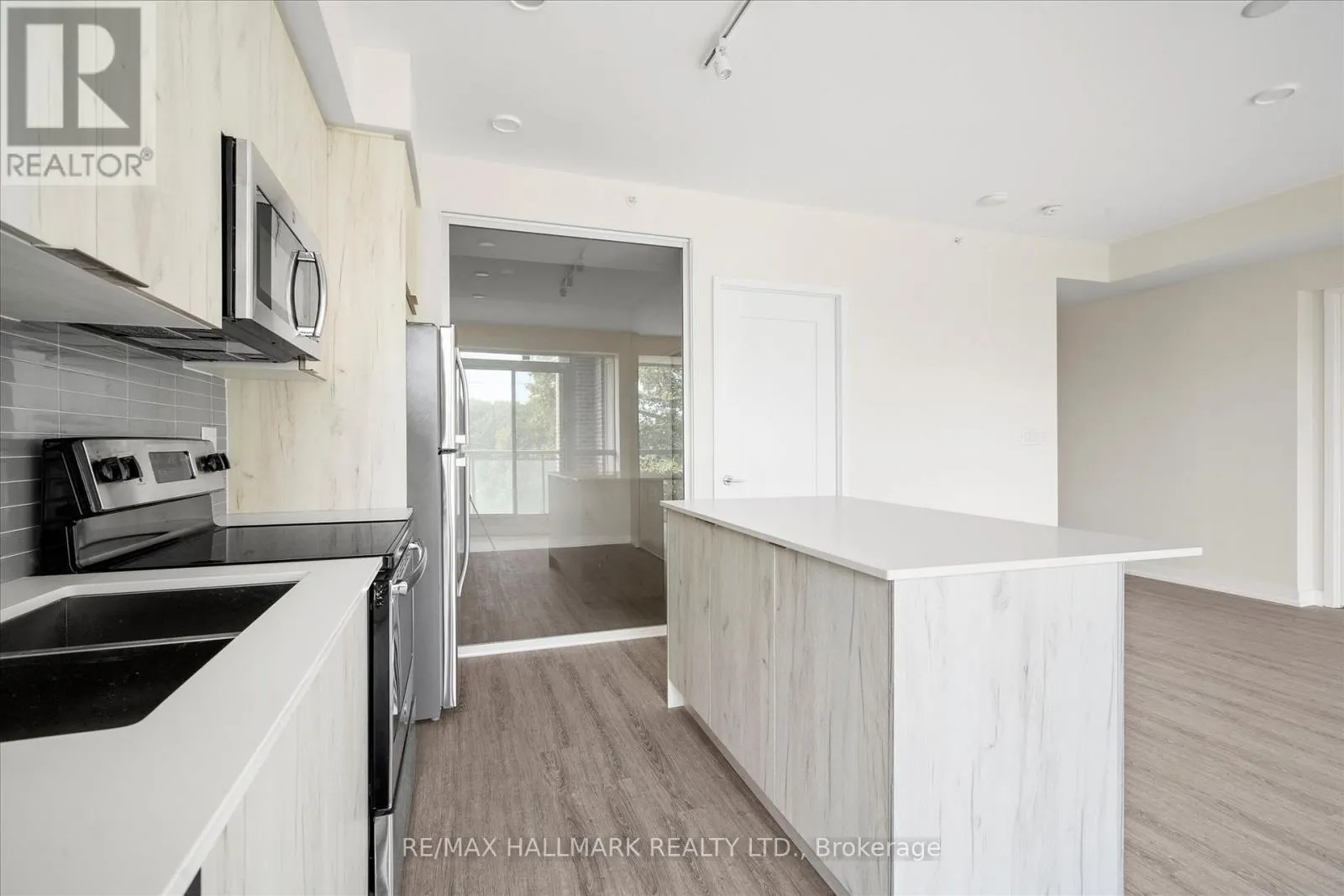 310 - 1350 KINGSTON ROAD
