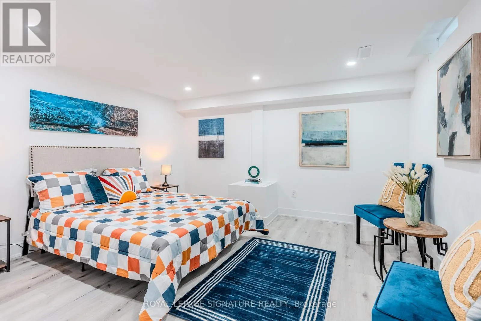 10 GRASSMERE COURT
