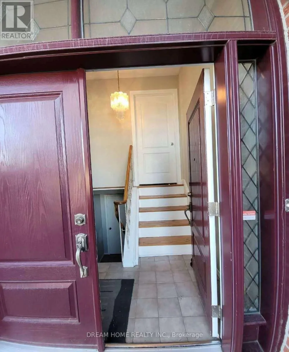 MAIN - 61 CHARTLAND BOULEVARD S