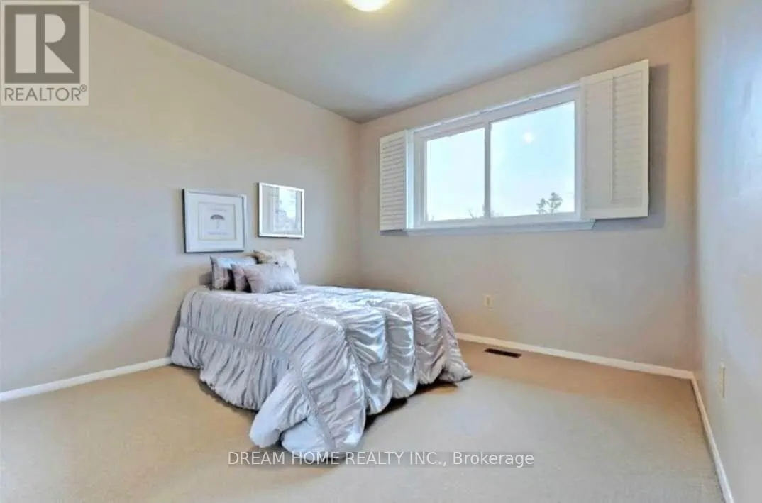 MAIN - 61 CHARTLAND BOULEVARD S